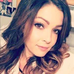 Meet your Posher, Nikki